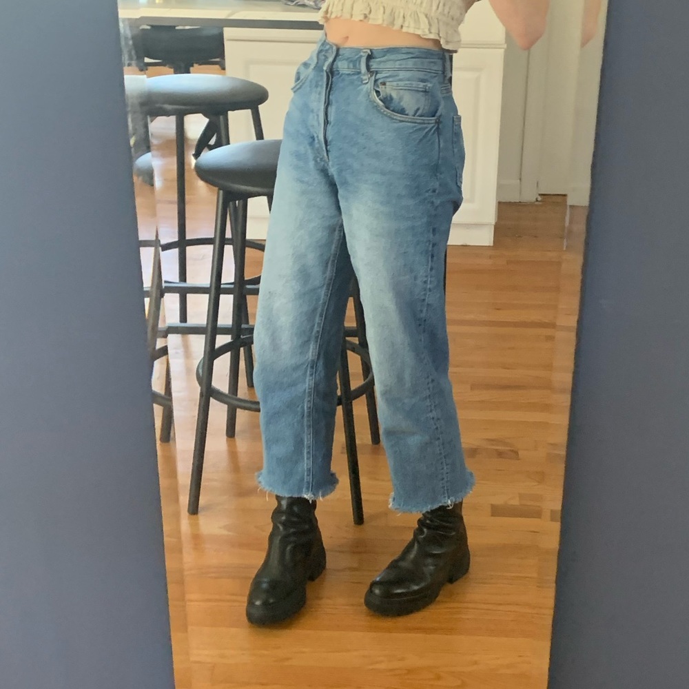 MOM JEANS